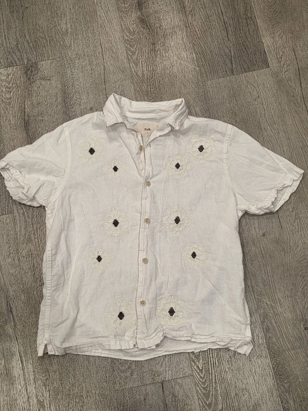 Folk mens White Embroidered Floral Button-Up Shirt Small Cotton Short Sleeve
